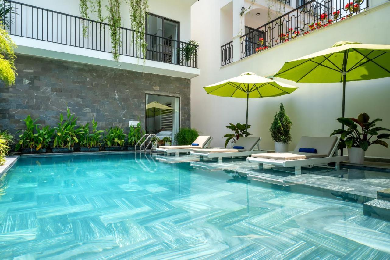 Tomorrow Hoi An Villa Bagian luar foto
