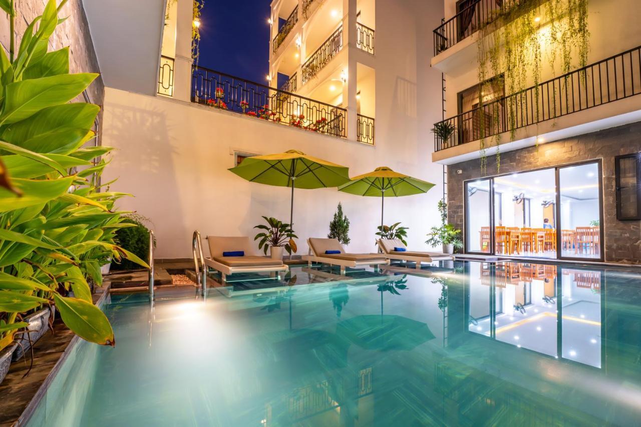 Tomorrow Hoi An Villa Bagian luar foto